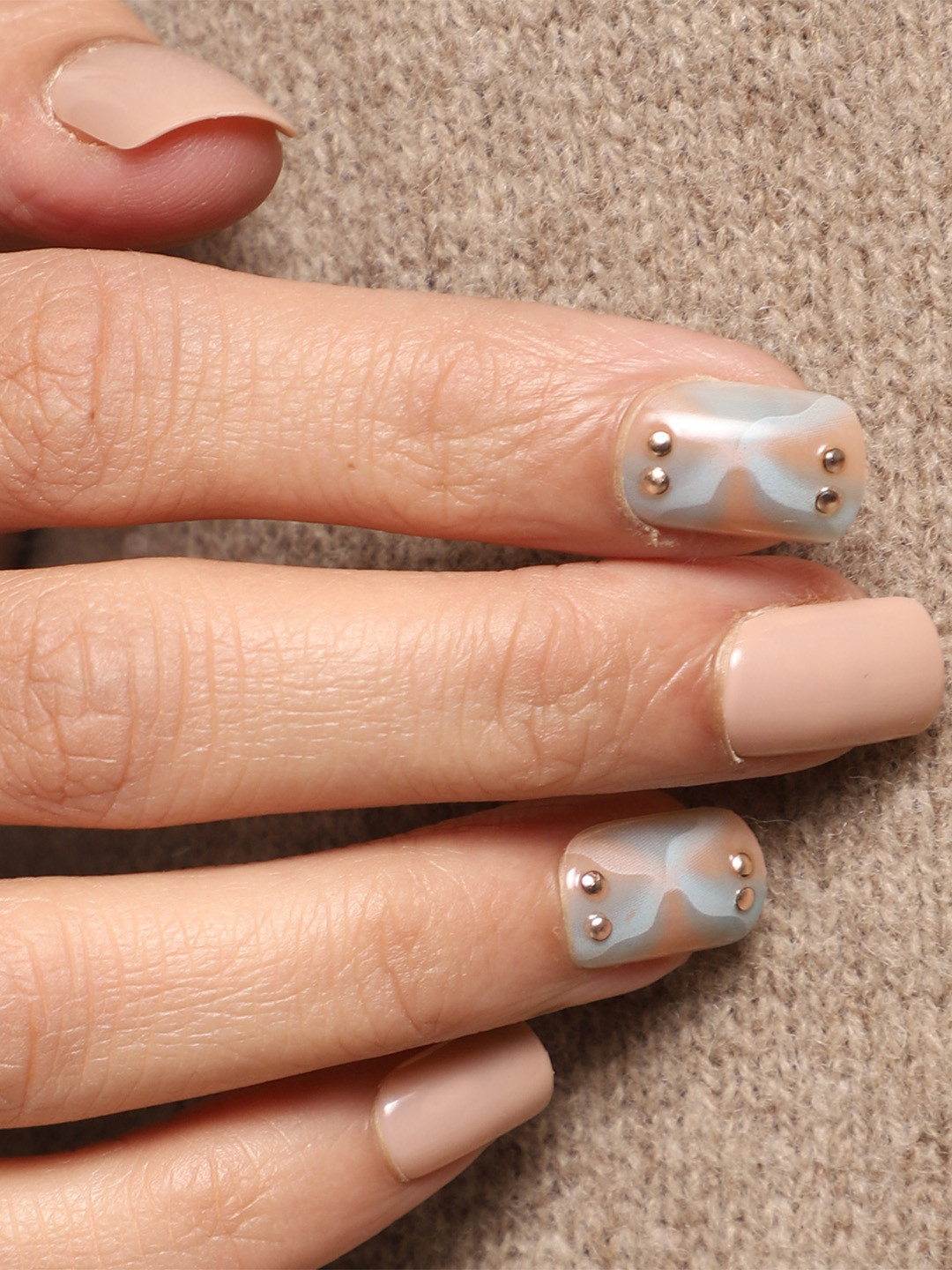 

LICK 30 Pcs Glossy Stone Fake Reusable Artifical Press On Nails - Nude