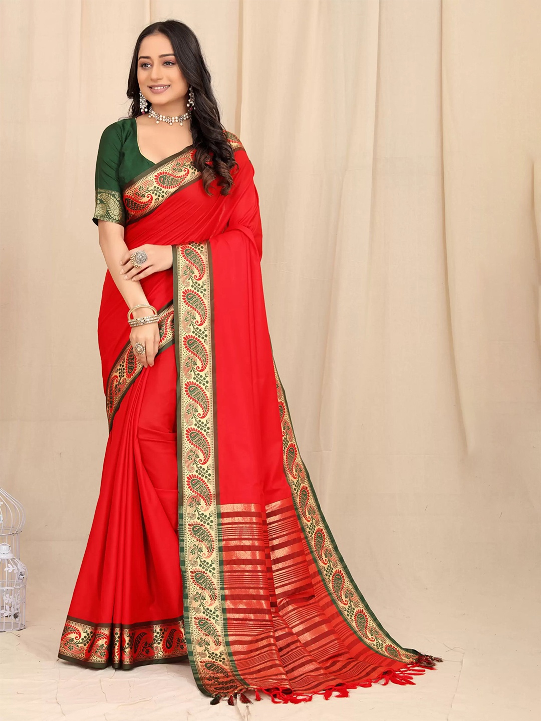 

V3 FASHION STUDIO Zari Pure Cotton Banarasi Saree, Red
