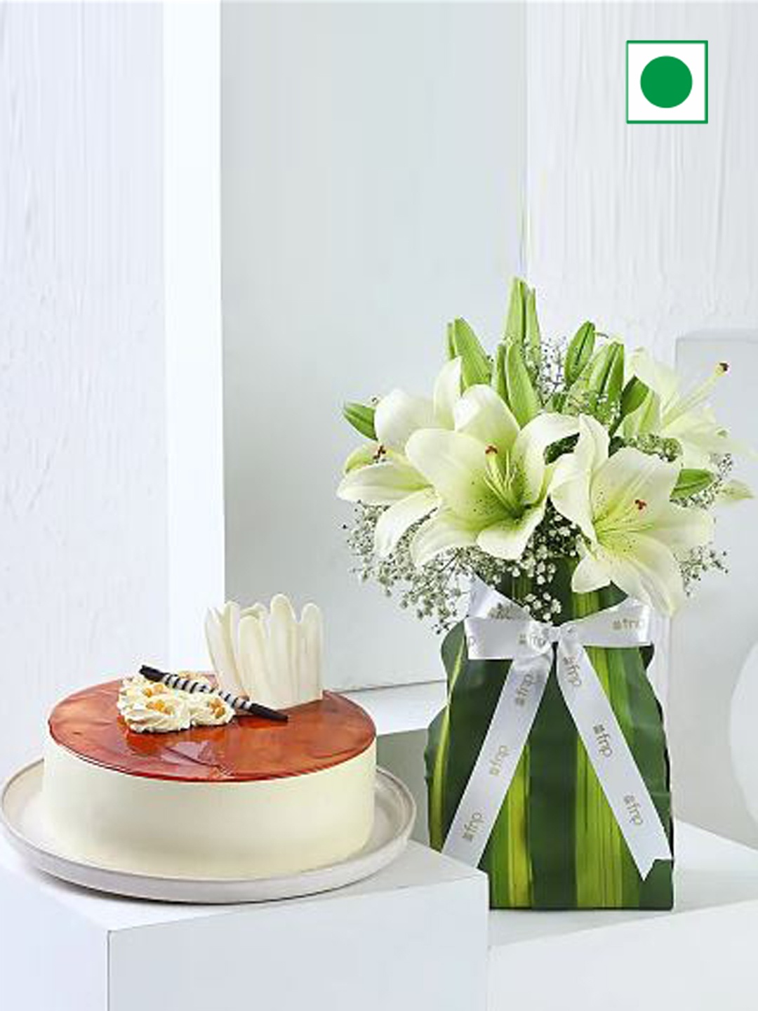 

fnp Lily & Cake Assorted Gifts Set, White