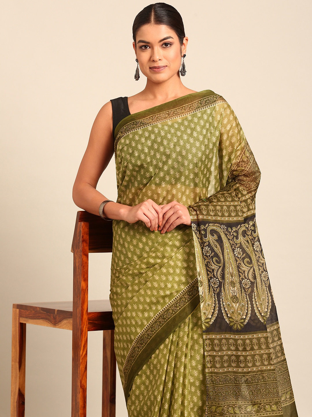 

SHANVIKA Floral Pure Cotton Saree, Green