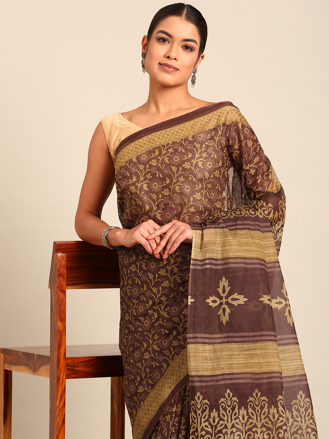 

SHANVIKA Floral Pure Cotton Saree, Brown