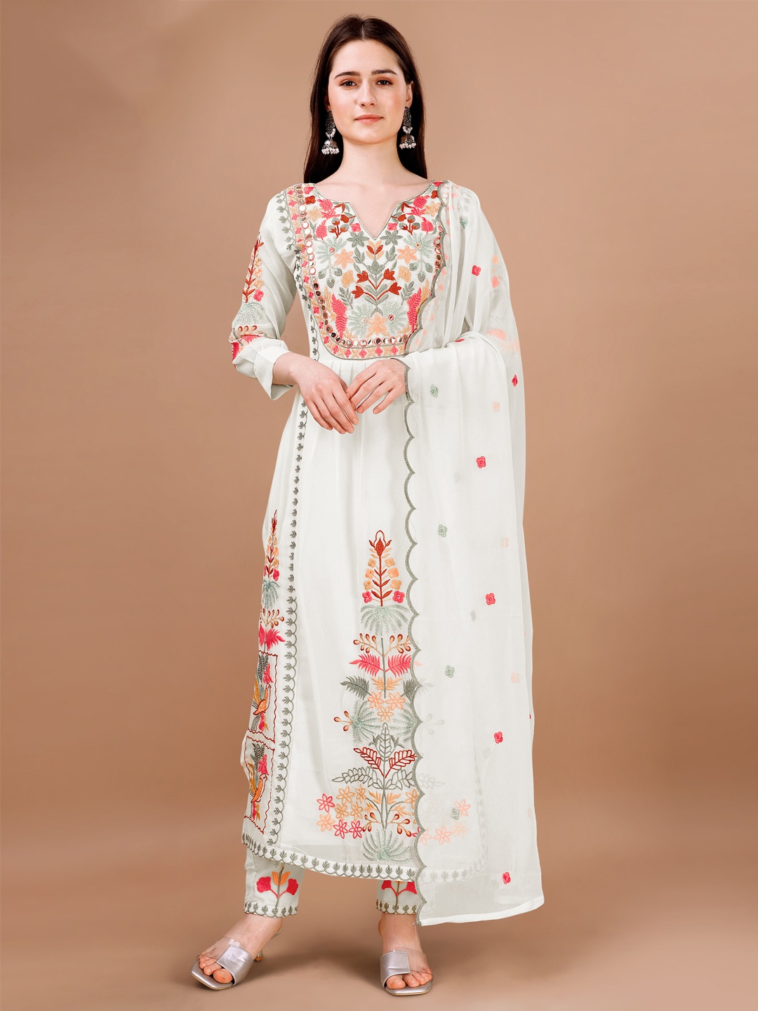 

GOROLY Floral Embroidered Empire A-Line Kurta With Pyjama & Dupatta, White