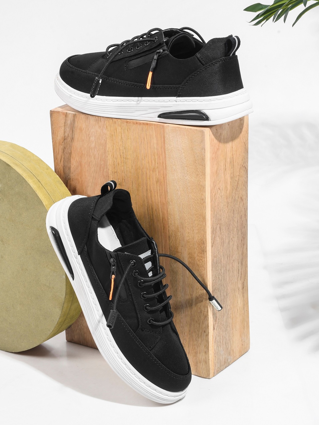 

Try Me Men Round Toe Lightweight Memory Foam Sneakers, Black