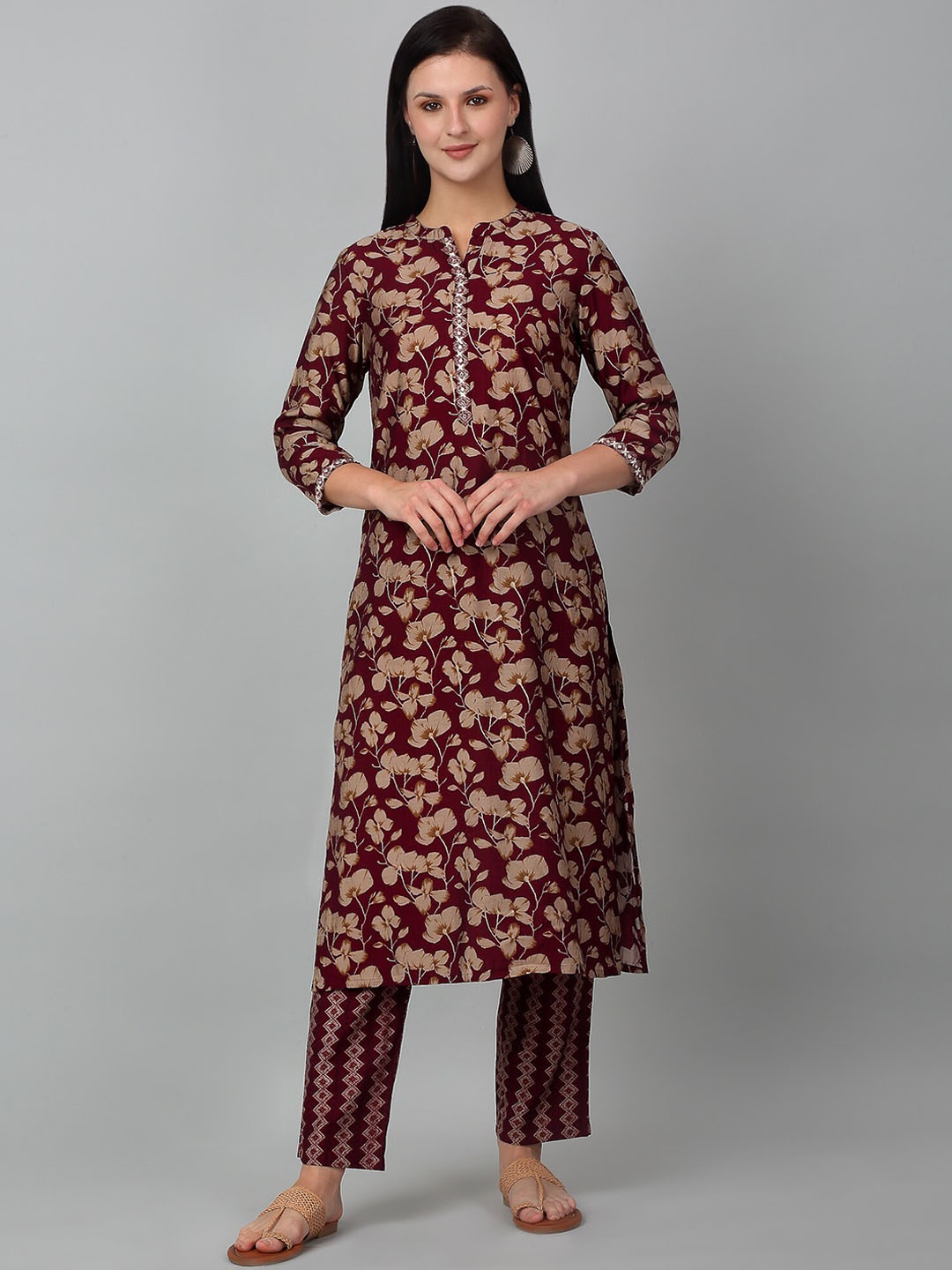 

Cantabil Floral Printed Mandarin Collar Three-Quarter Sleeves Straight Kurta with Trousers, Maroon