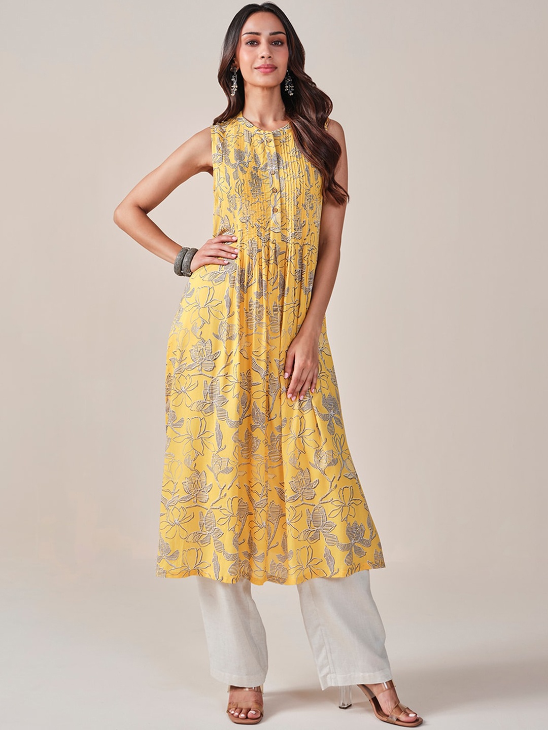 

Global Desi Floral Printed Sleeveless Mandarin Collar Pleated Kurta, Mustard