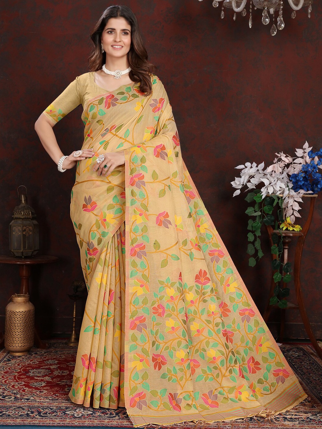 

GAJARAI Floral Woven Design Pure Cotton Jamdani Saree, Beige