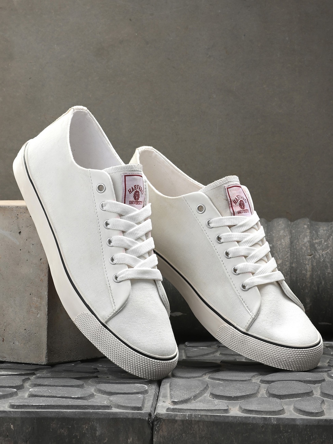 

Harvard Men White Round Toe Canvas Sneakers