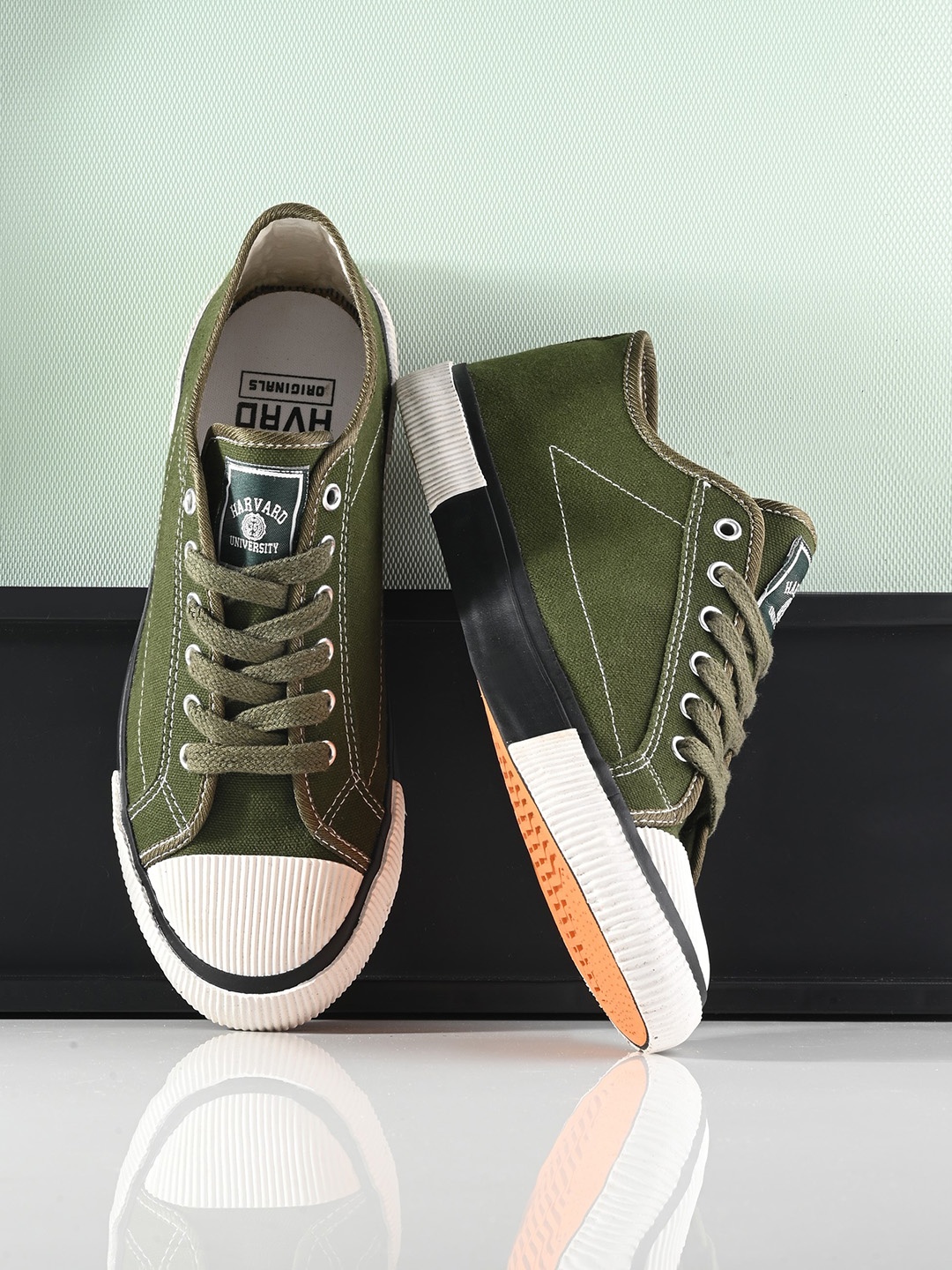 

Harvard Men Olive Green Round Toe Canvas Sneakers