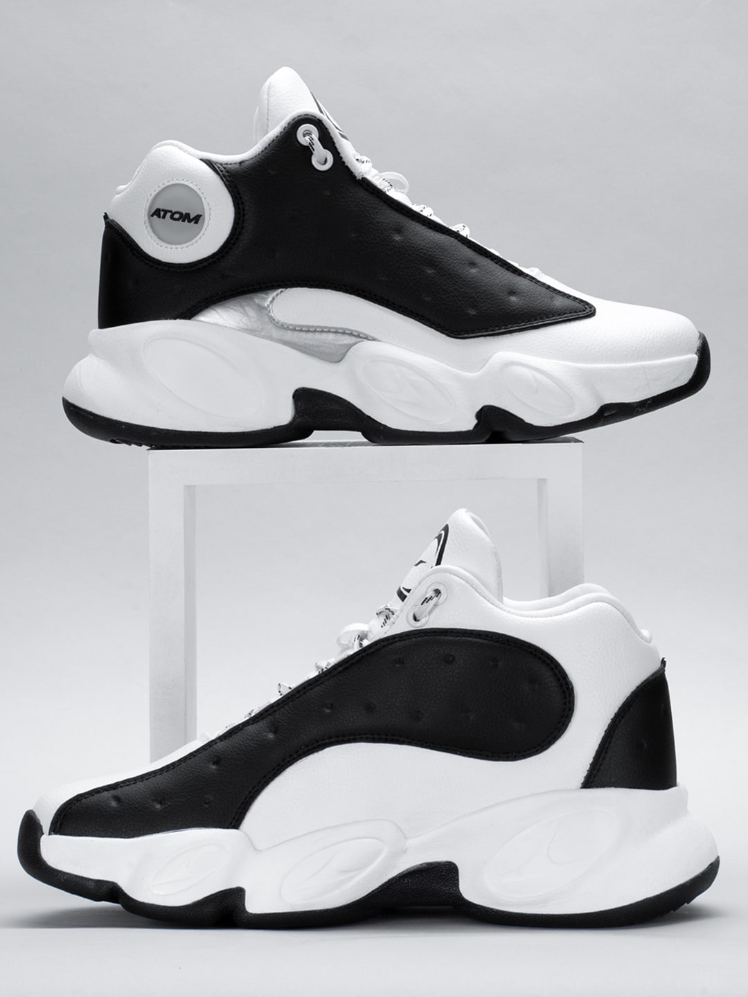 

Atom Men Colourblocked Sneakers, White
