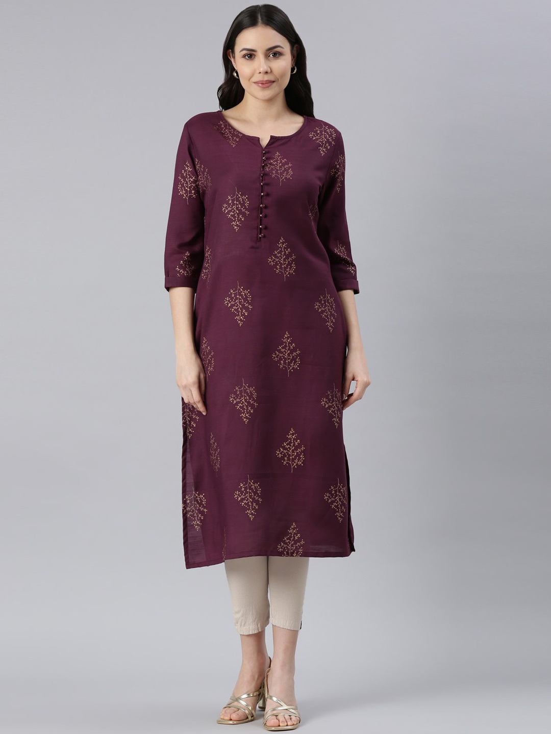 

Samhitas Ethnic Motifs Printed Notched Neck Cotton Silk Straight Kurta, Magenta