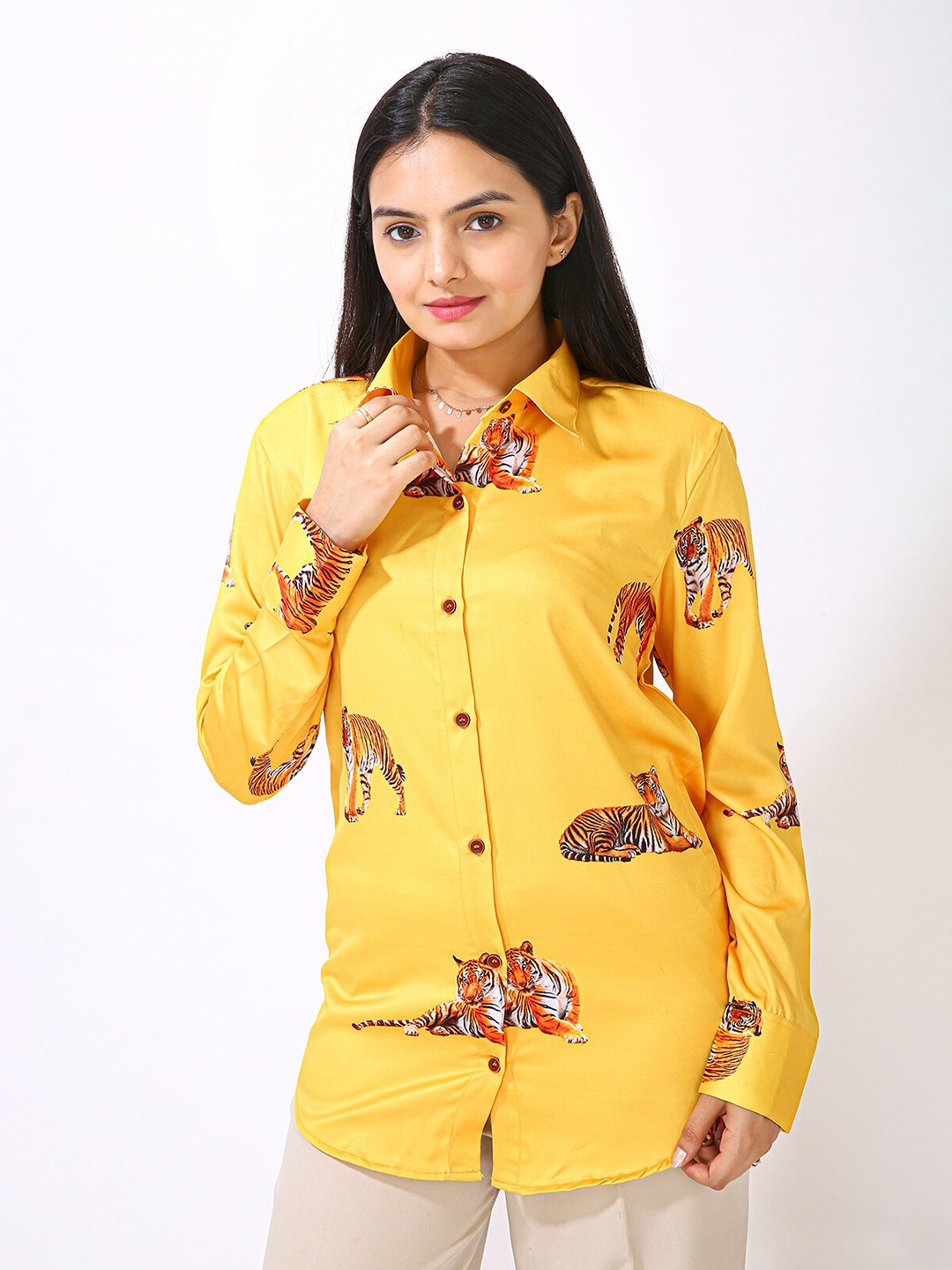

MatterBlue Printed Semiformal Shirt, Yellow