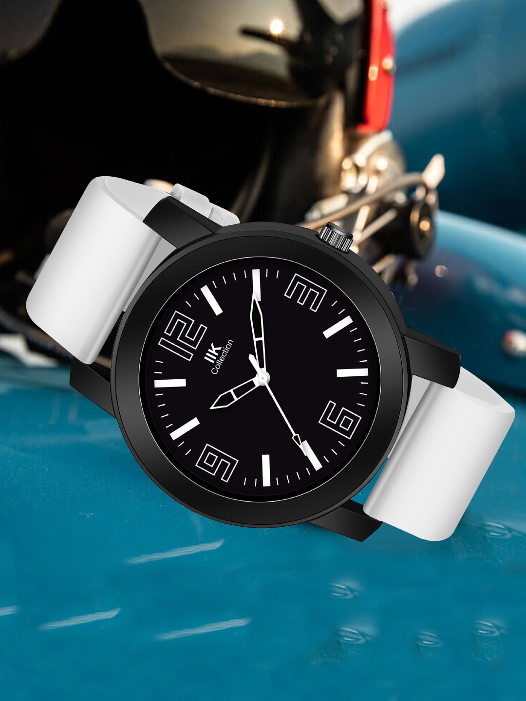 

IIK COLLECTION Men Black & White Round Dial Adjustable Flexible Silicon Strap Watch