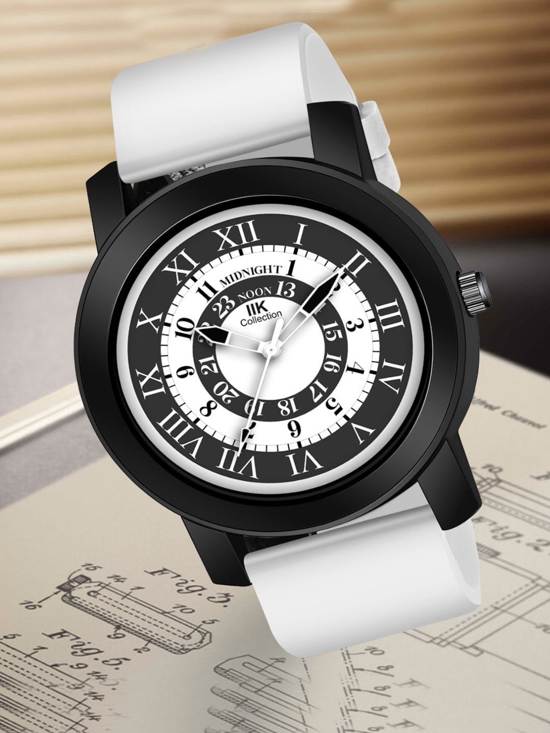 

IIK COLLECTION Men Grey & White Round Dial Adjustable Flexible Silicon Strap Watch