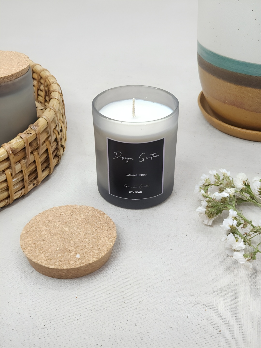 

DESIGN GAATHA Grey & White Jar Candle