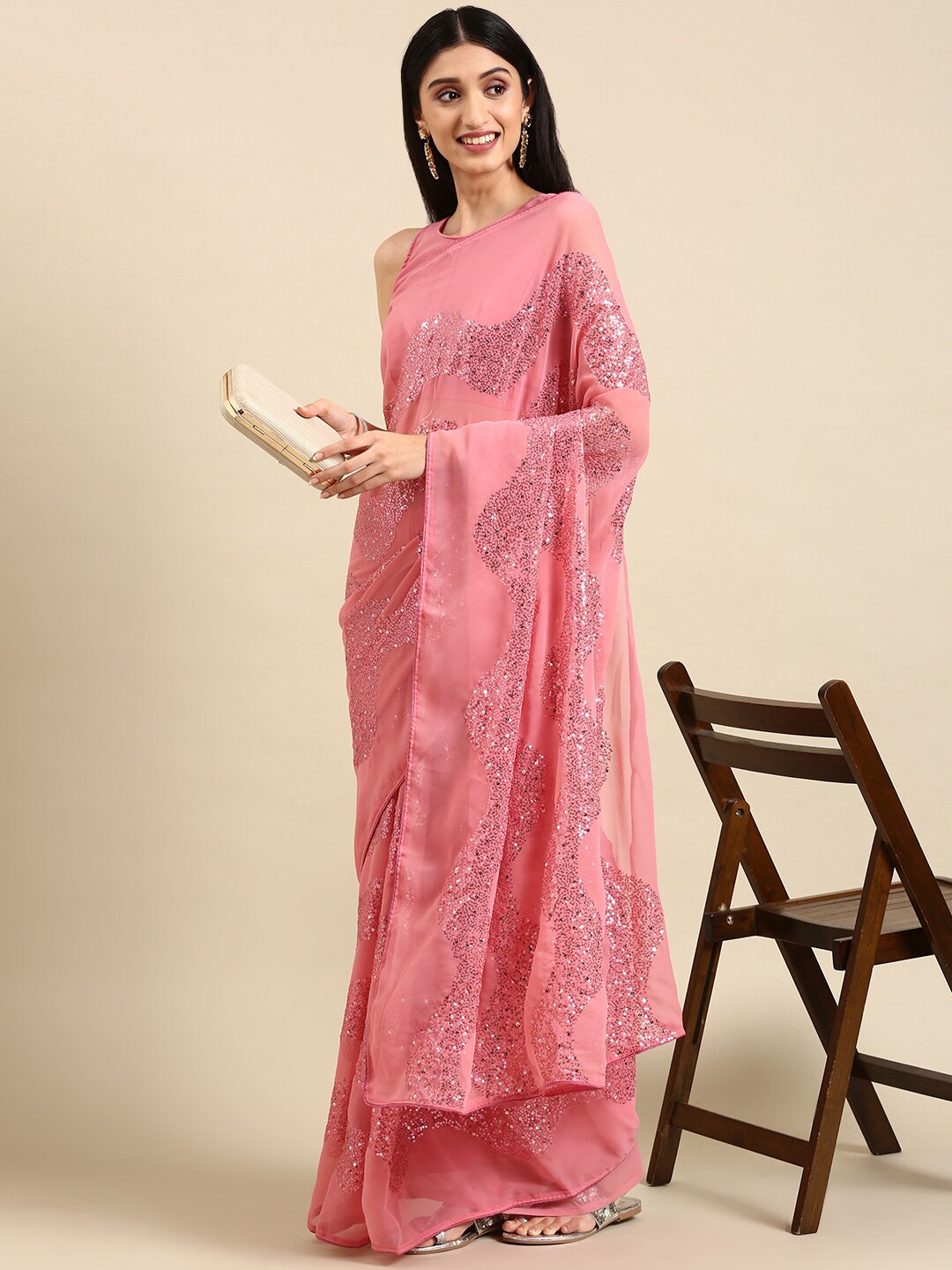 

Civamee Embroidered Embellished Sequinned Saree, Pink