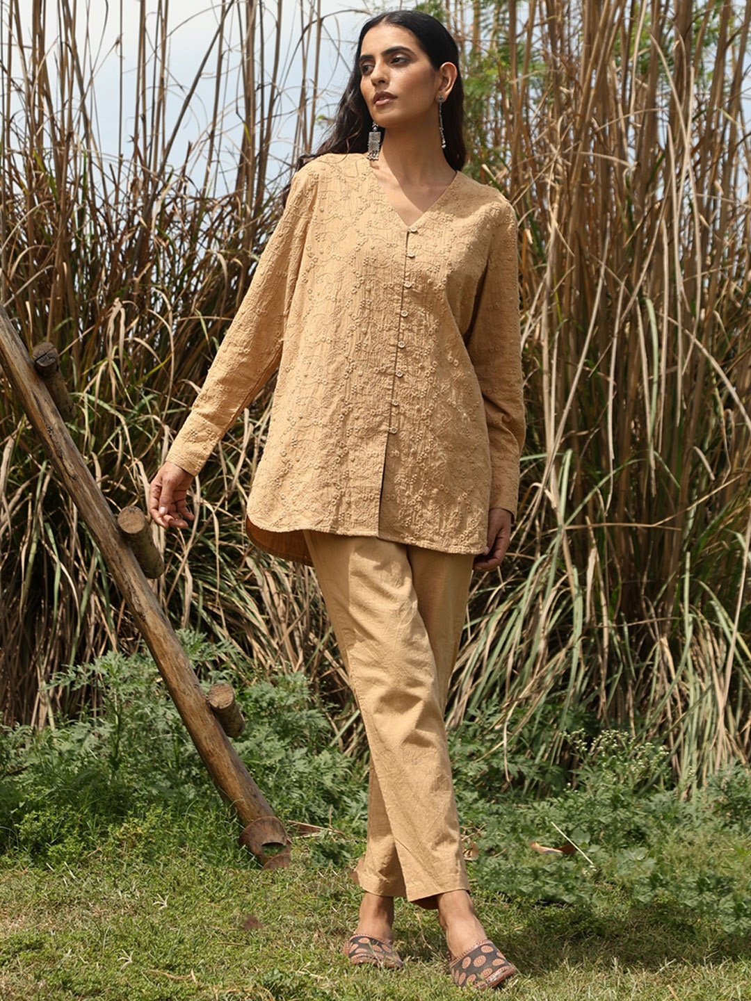 

trueBrowns Malang Embroidered Pure Cotton Top & Trouser Co-Ord Set, Peach