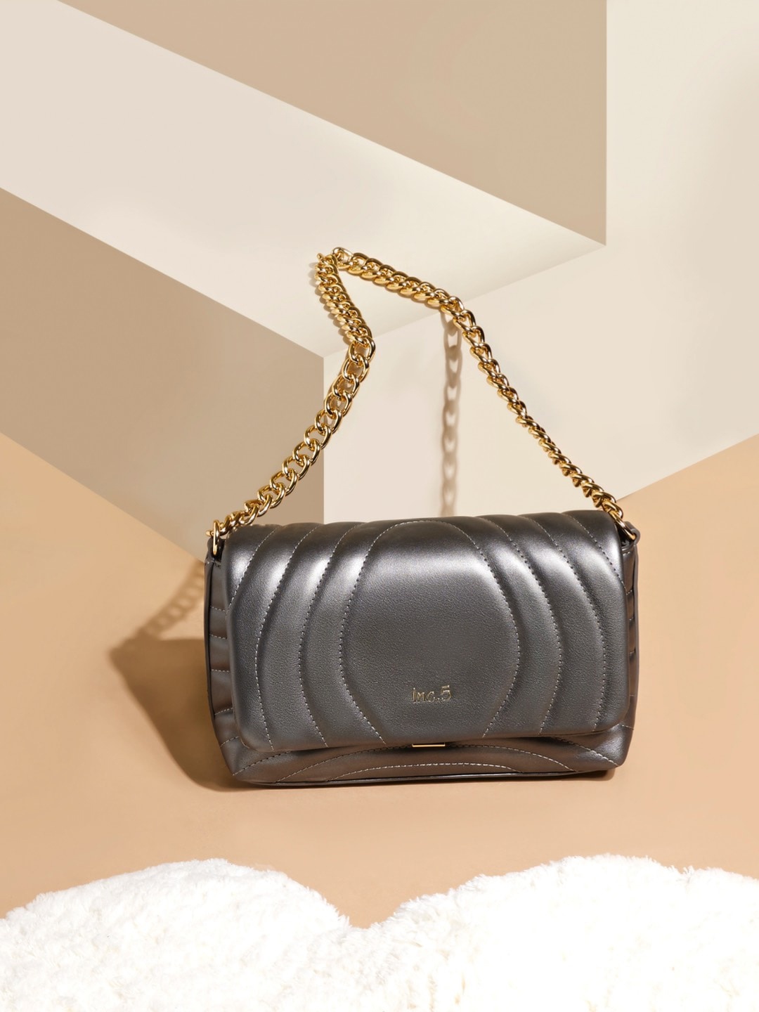 

Inc 5 Structured Shoulder Bag with Quilted, Grey