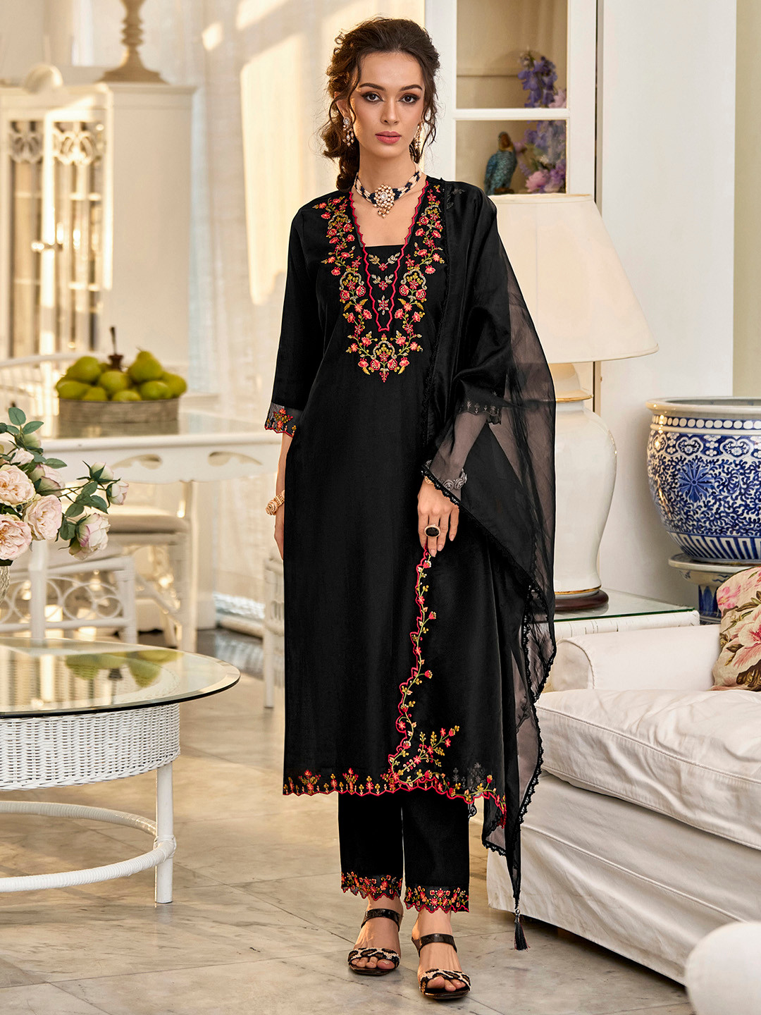 

MOJILAA Floral Embroidered Regular Beads and Stones Kurta With Trousers & Dupatta, Black