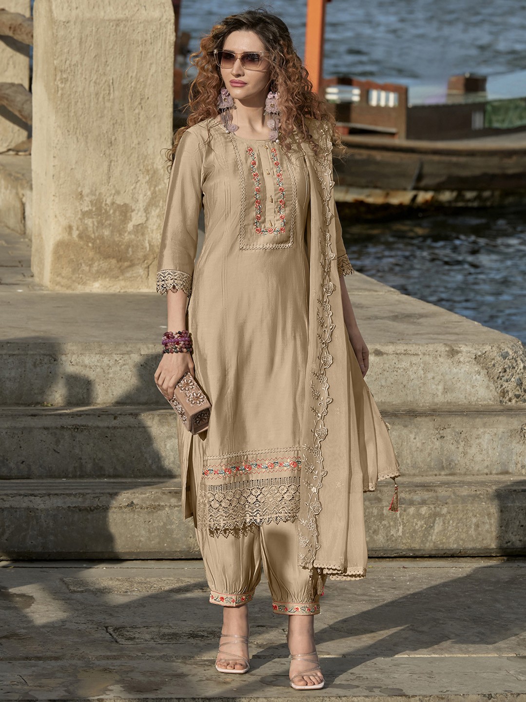 

MOJILAA Floral Embroidered Beads and Stones Straight Kurta with Salwar & Dupatta, Bronze