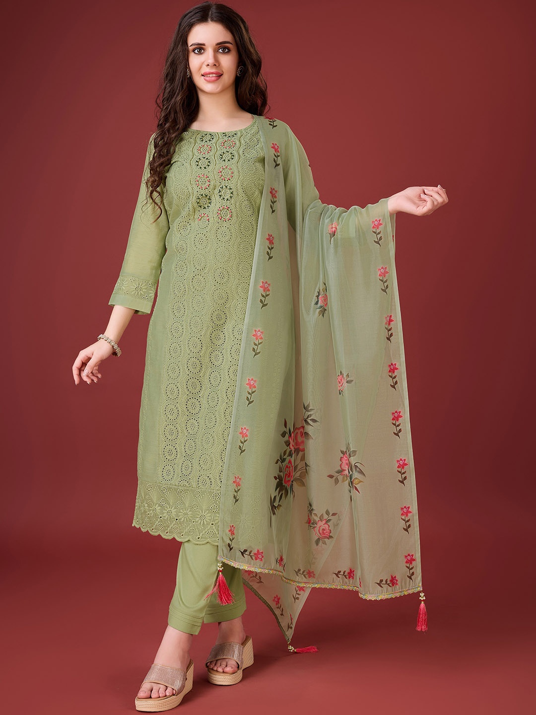 

MOJILAA Ethnic Motifs Embroidered Chikankari Chanderi Silk Kurta With Trousers & Dupatta, Green