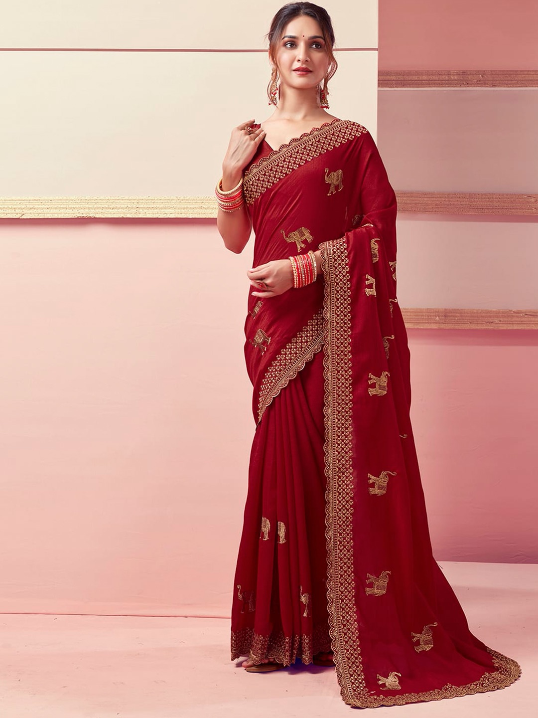 

Satrani Ethnic Motifs Embroidered Chanderi Saree, Red