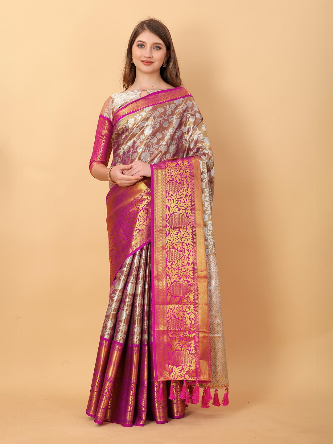 

PATIALAPICKS Woven Design Zari Pure Silk Kanjeevaram Saree, Gold