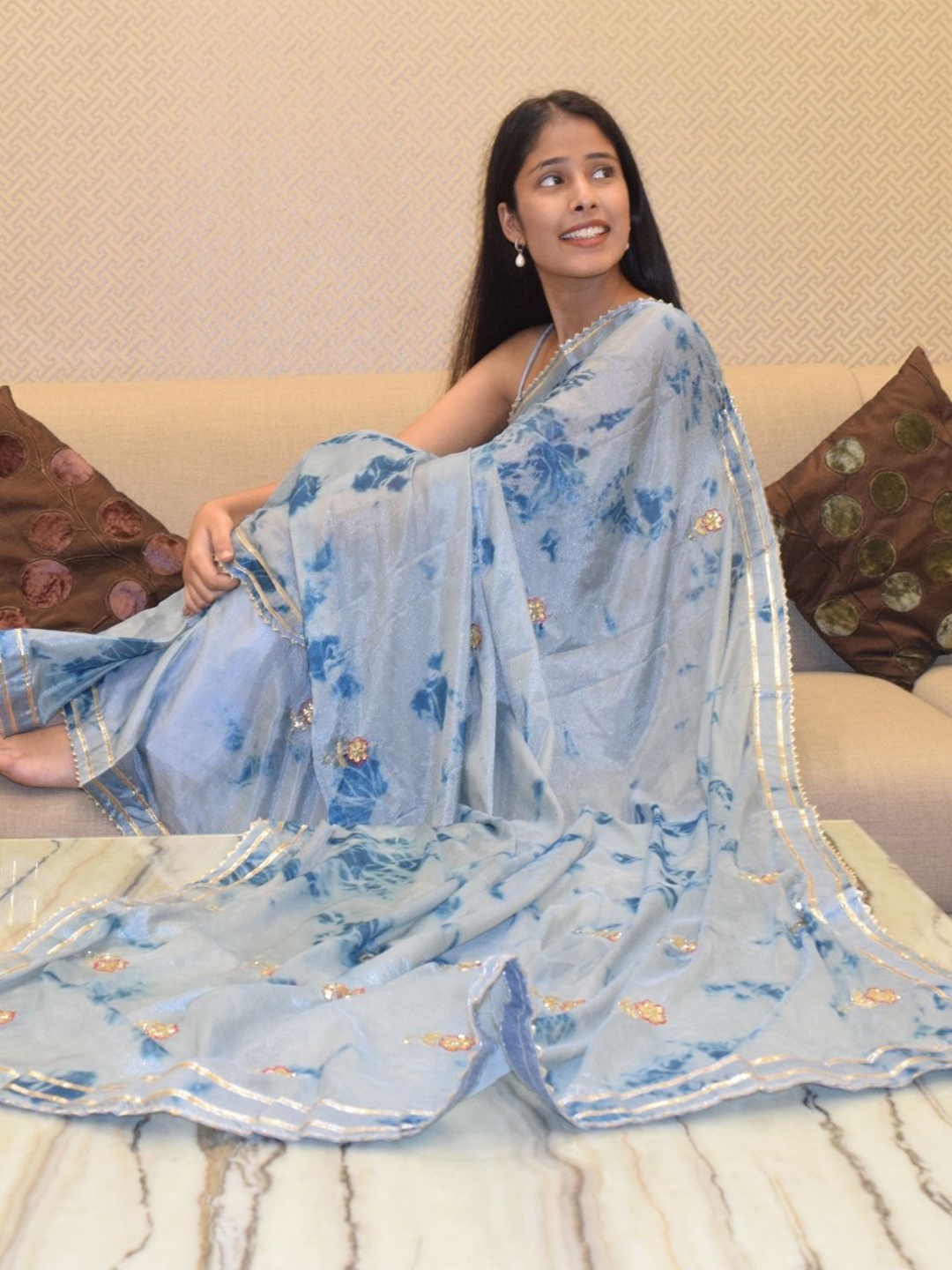 

PRETTY PALLU Tie and Dye Printed Gotta Patti Saree, Blue