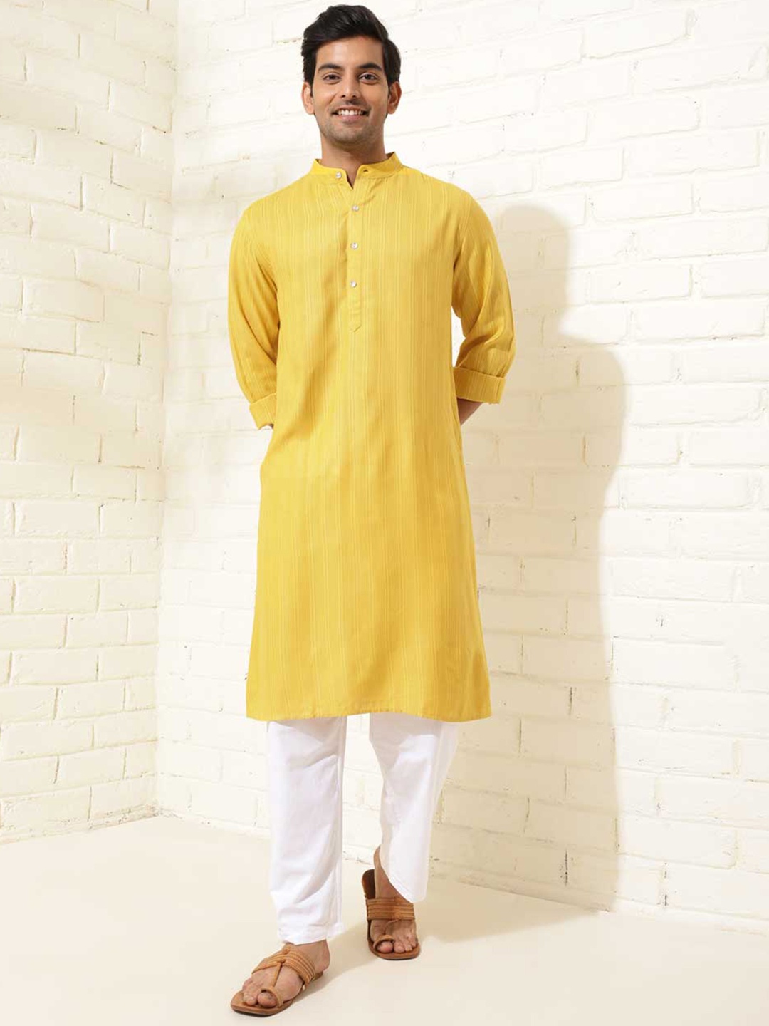 

Fabindia Striped Mandarin Collar Straight Kurta, Yellow