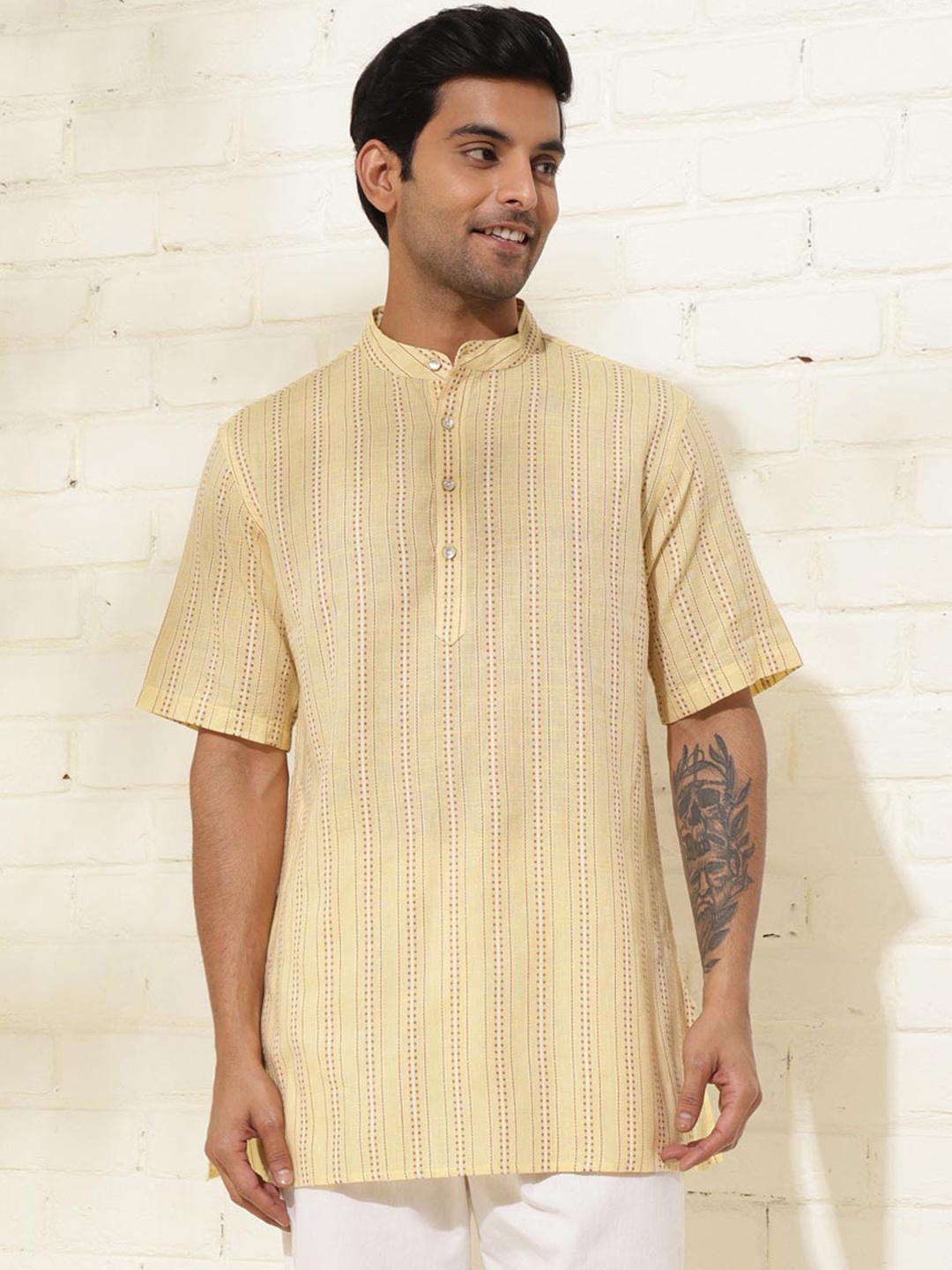 

Fabindia Striped Mandarin Collar Straight Kurta, Yellow