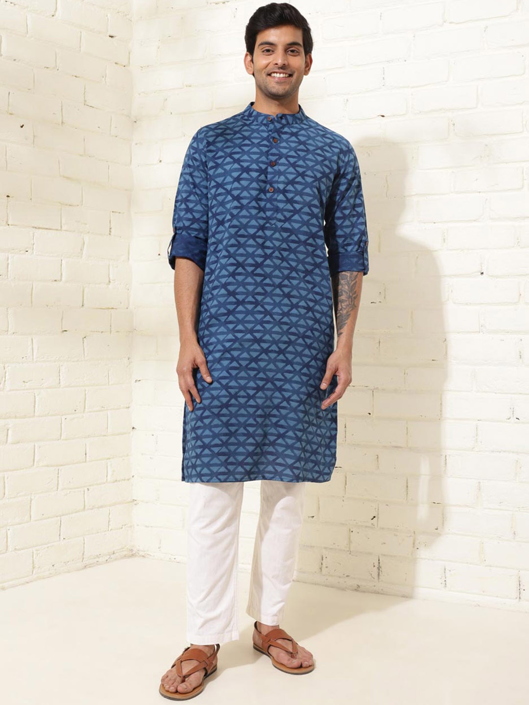 

Fabindia Geometric Printed Cotton Straight Kurta, Blue