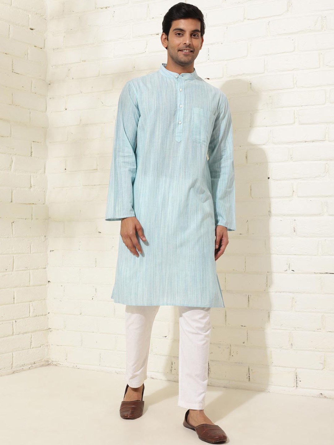 

Fabindia Checked Mandarin Collar Cotton Strigth Kurta, Blue