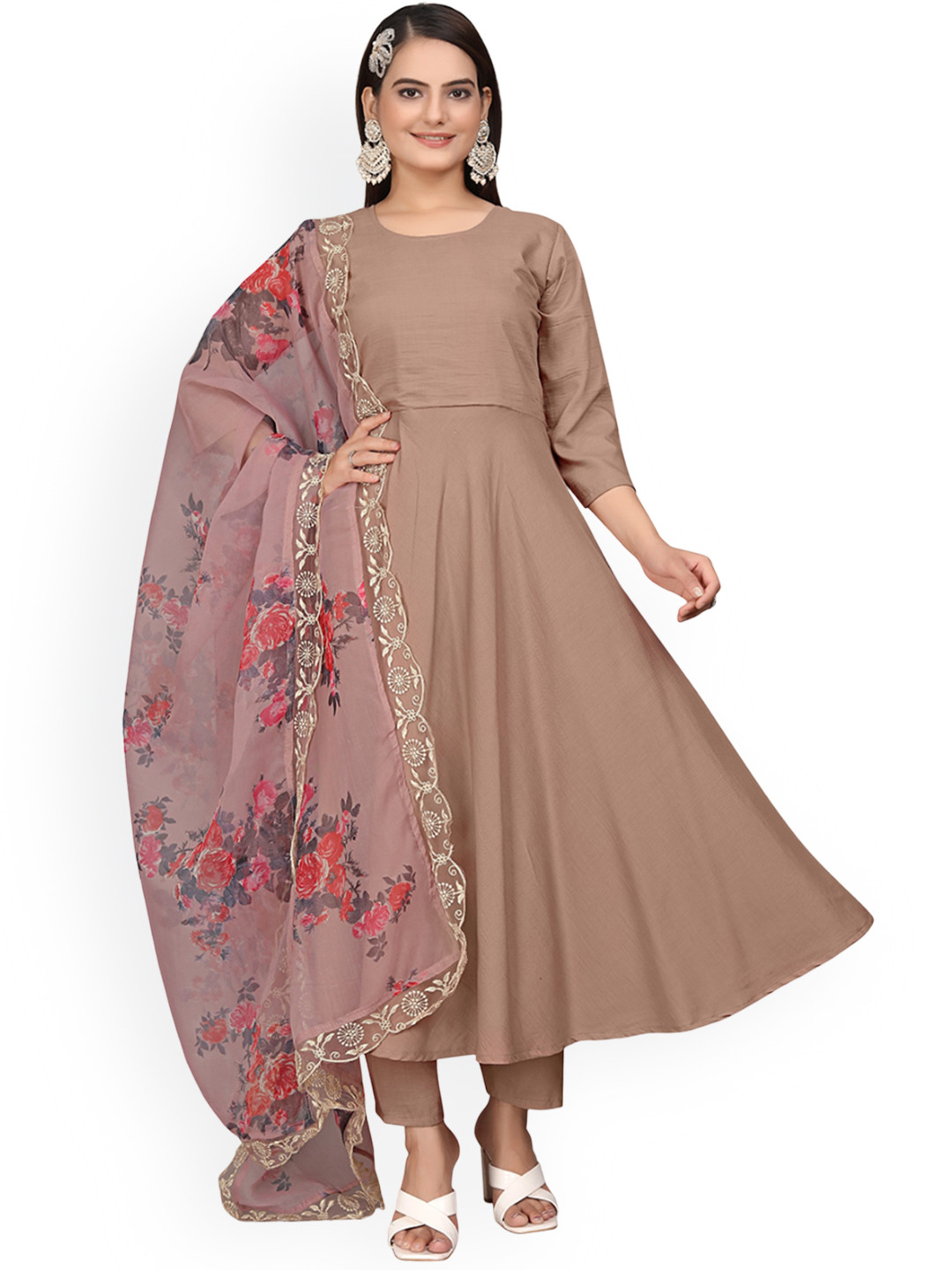 

mimi design Floral Round Neck Three-Quarter Sleeves Kurta with Harem Pants & With Dupatta, Brown