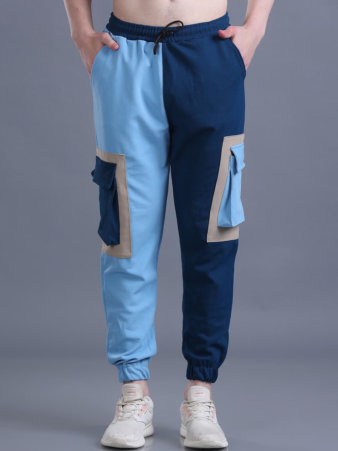 

The Dance Bible Men Colourblocked Relaxed-Fit Mid Rise Cargo Joggers, Blue