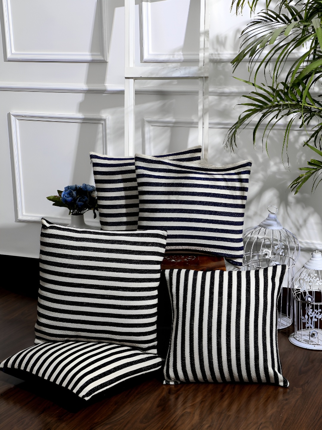 

ANWYN Black & White 5 Pieces Striped Square Cushion Covers