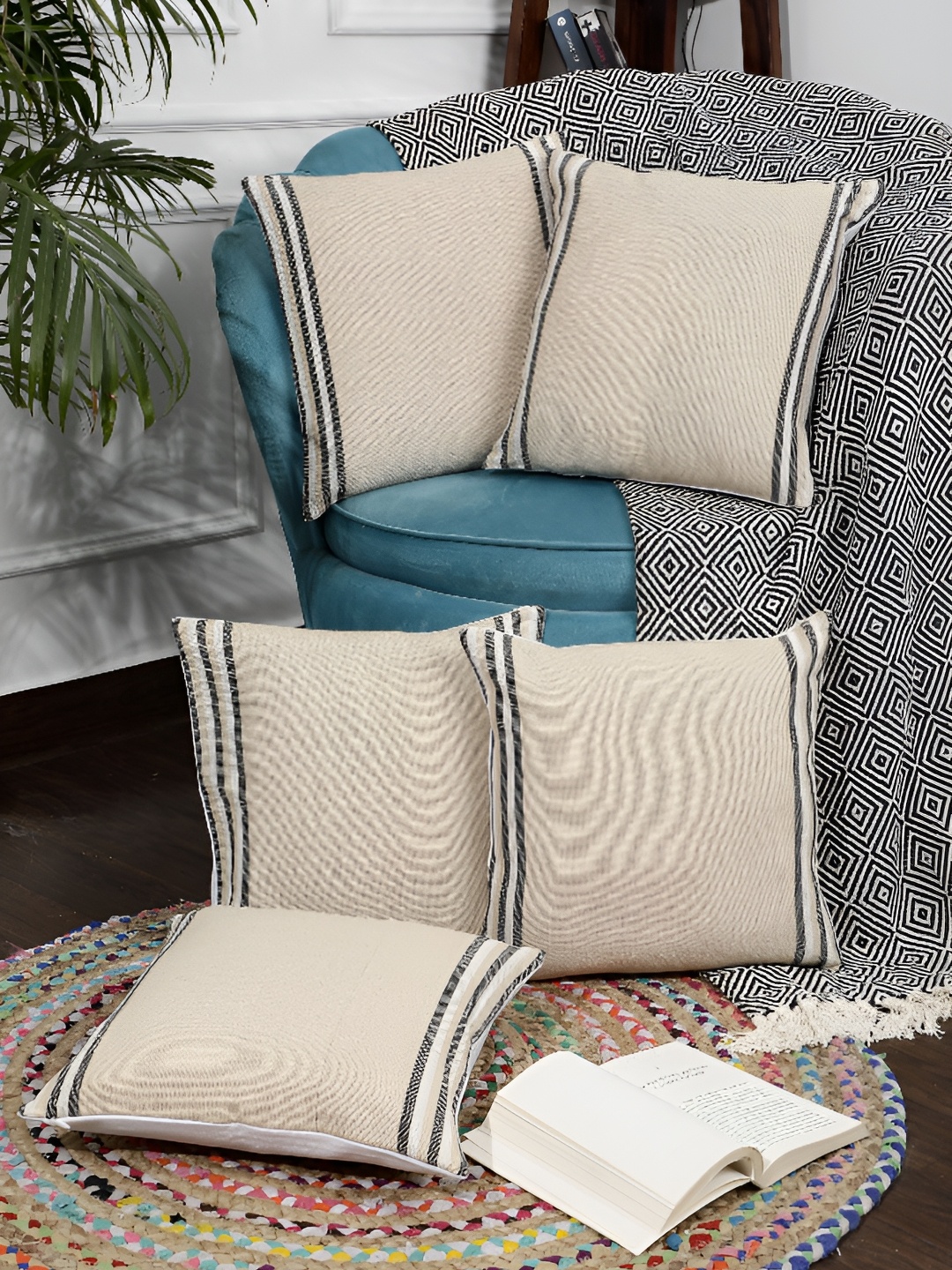 

ANWYN Beige & White 5 Pcs Striped Square Cushion Covers