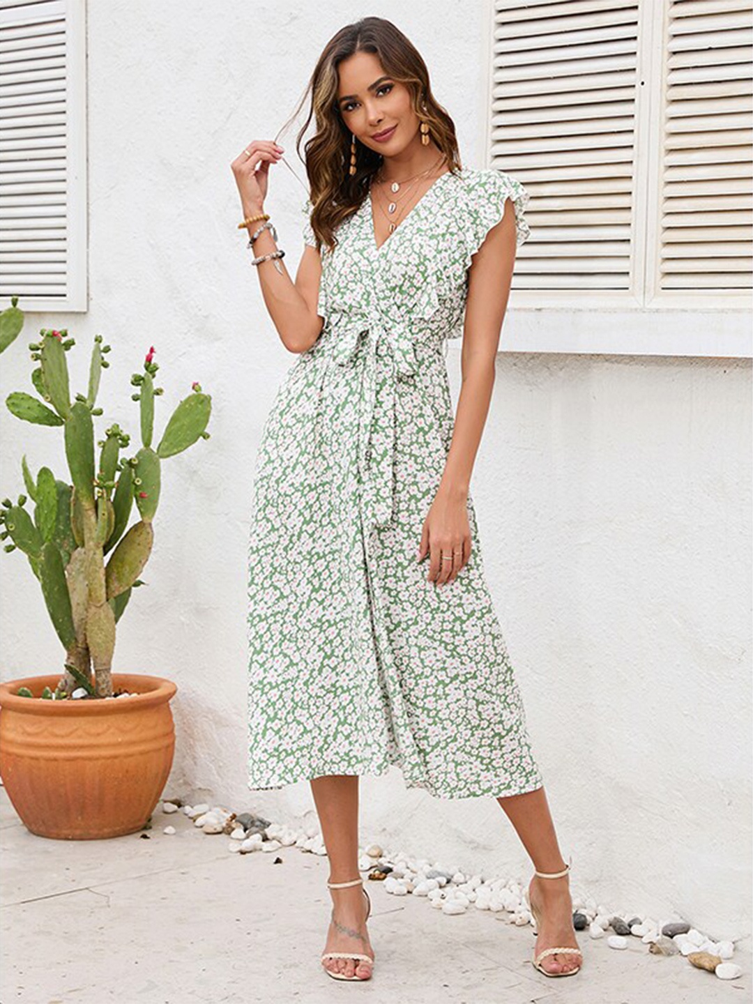 

StyleCast x Revolte Floral Printed Flutter Sleeves A-Line Midi Dress, Green