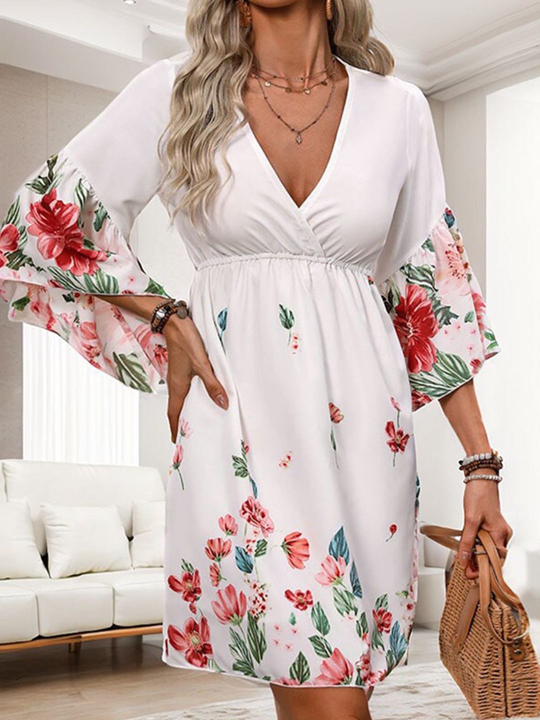 

StyleCast x Revolte Floral Print Flared Sleeve A-Line Dress, White