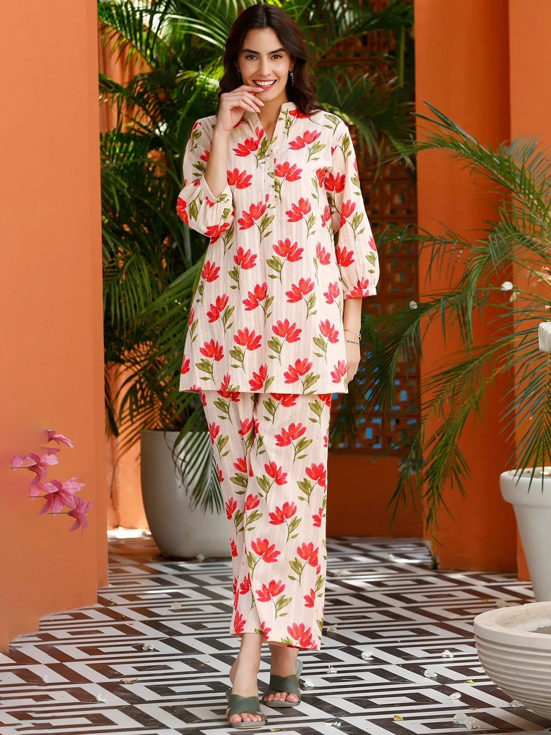

Siya Fashion Floral Printed Tunic & Palazzos, Beige