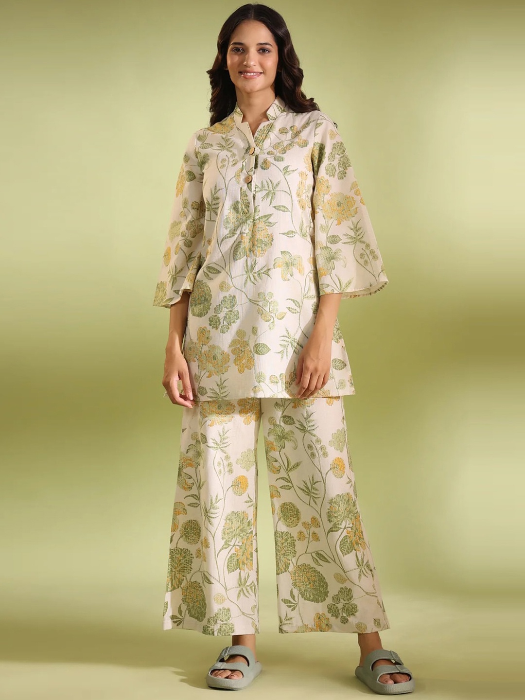 

Siya Fashion Floral Printed Tunic & Palazzos, White