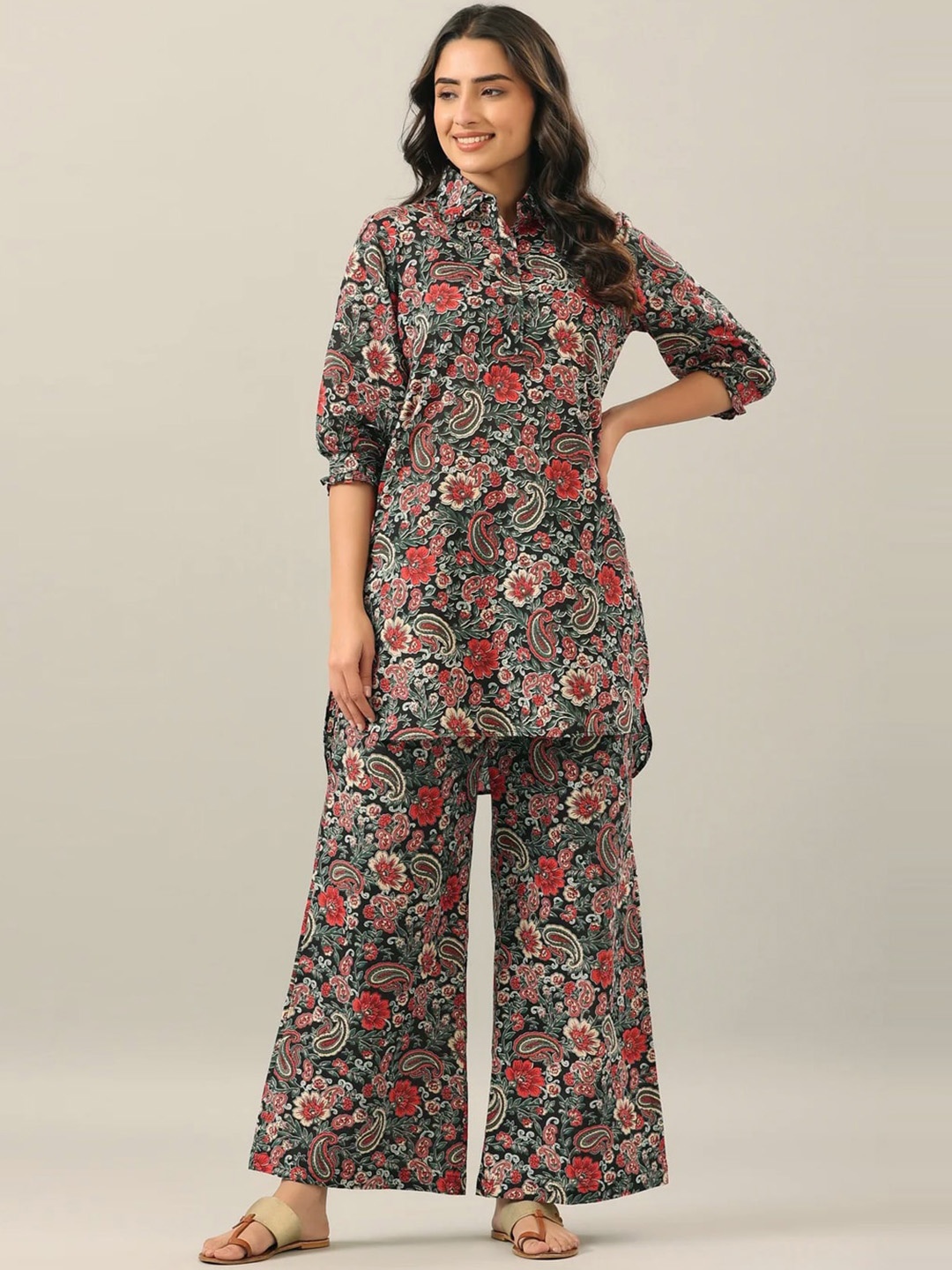

Siya Fashion Floral Printed High-Low Tunic WIth Palazzo, Black