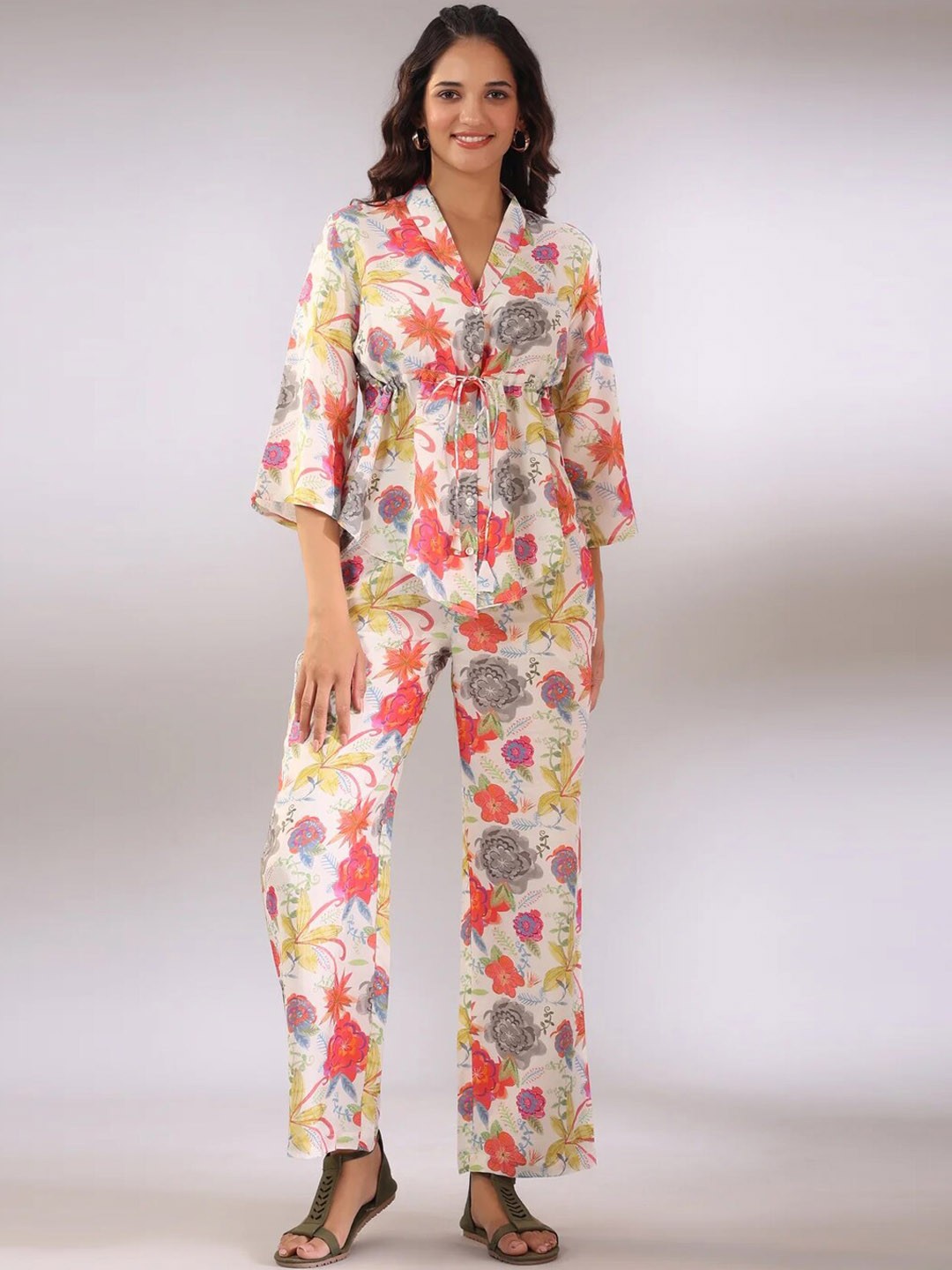 

Siya Fashion Printed Top & Trouser, White