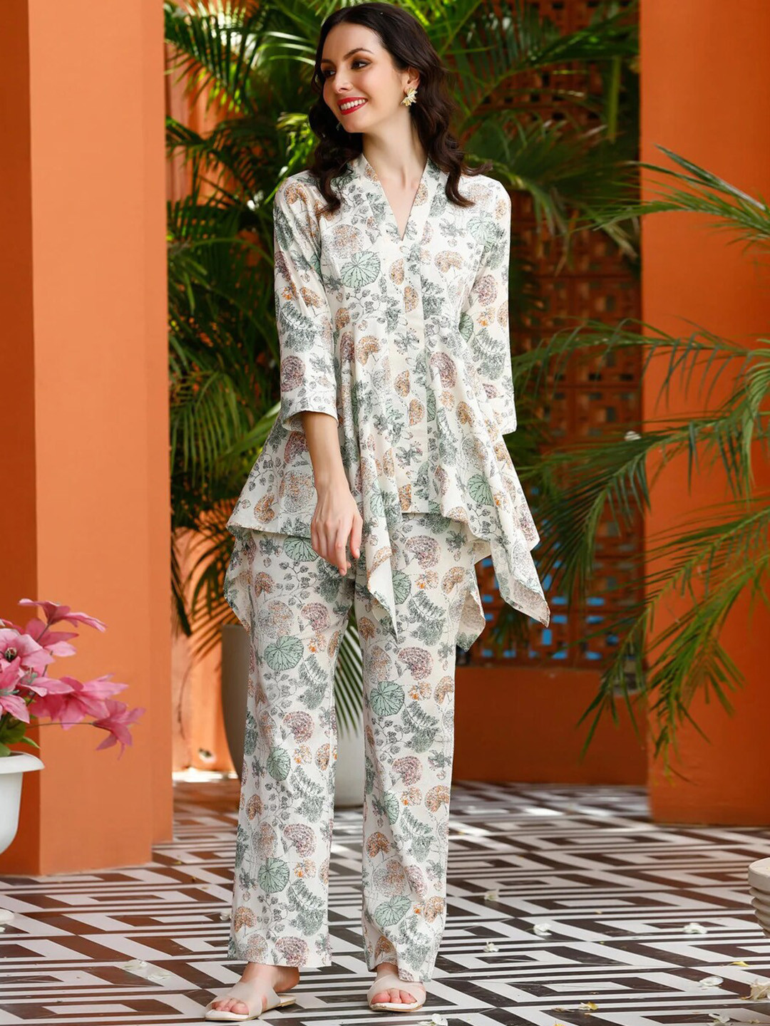 

Siya Fashion Floral Printed V-Neck Tunic With Trouser, White