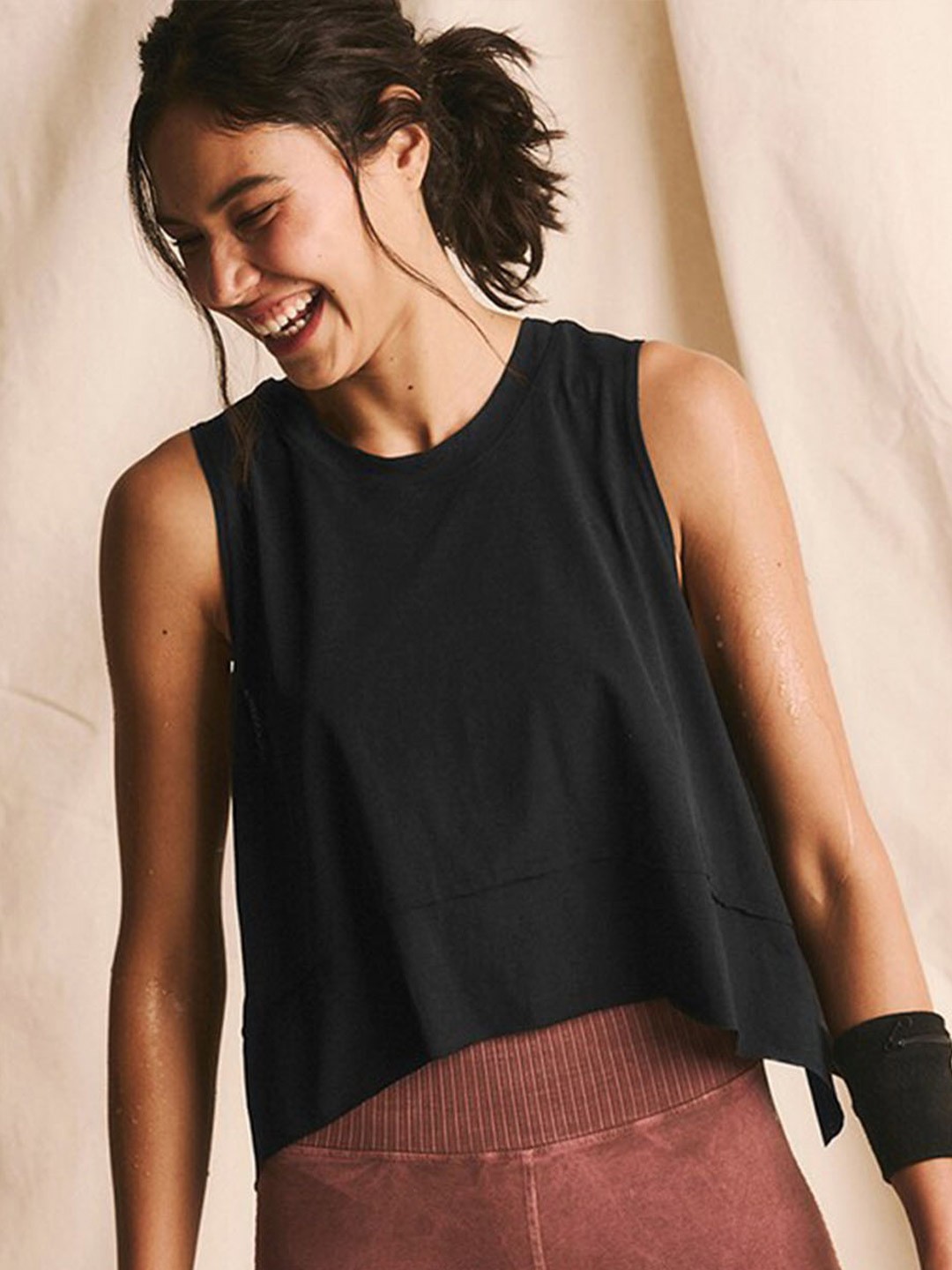 

StyleCast x Revolte Round Neck Sleeveless Top, Black