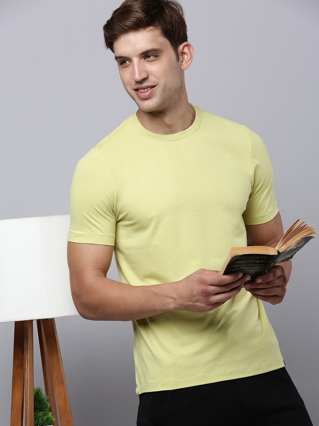 

SPORTO Round Neck Lightweight And Breathable Sports T-shirt, Yellow