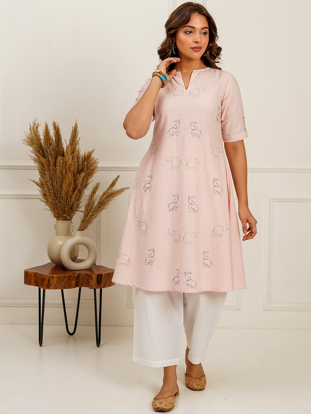 

SPARROW Ethnic Motifs Embroidered Thread Work Pure Cotton Kurta With Trousers, Pink