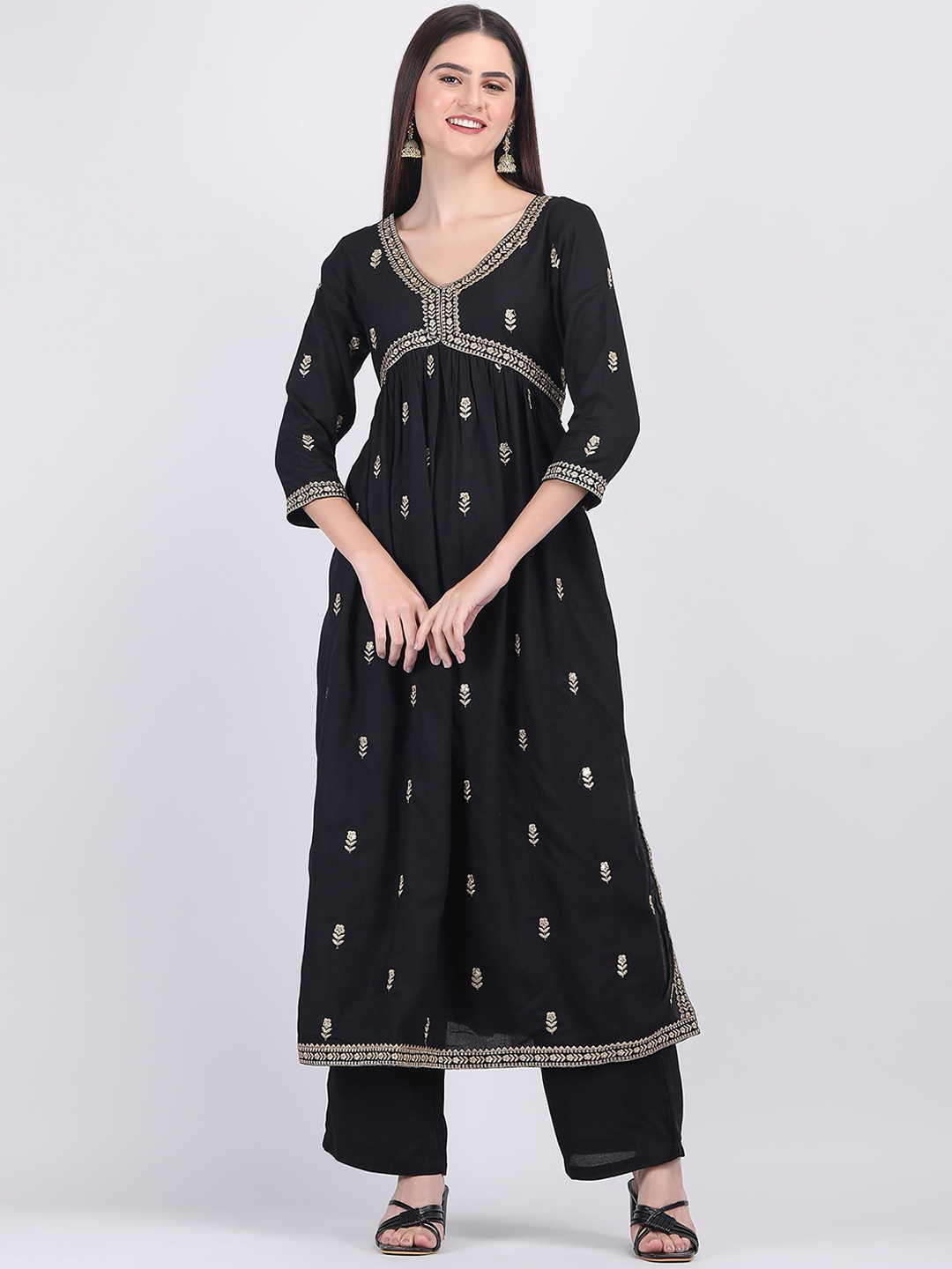 

MALANDRO Ethnic Motifs Embroidered Pleated A-Line Kurta With Trouser, Black