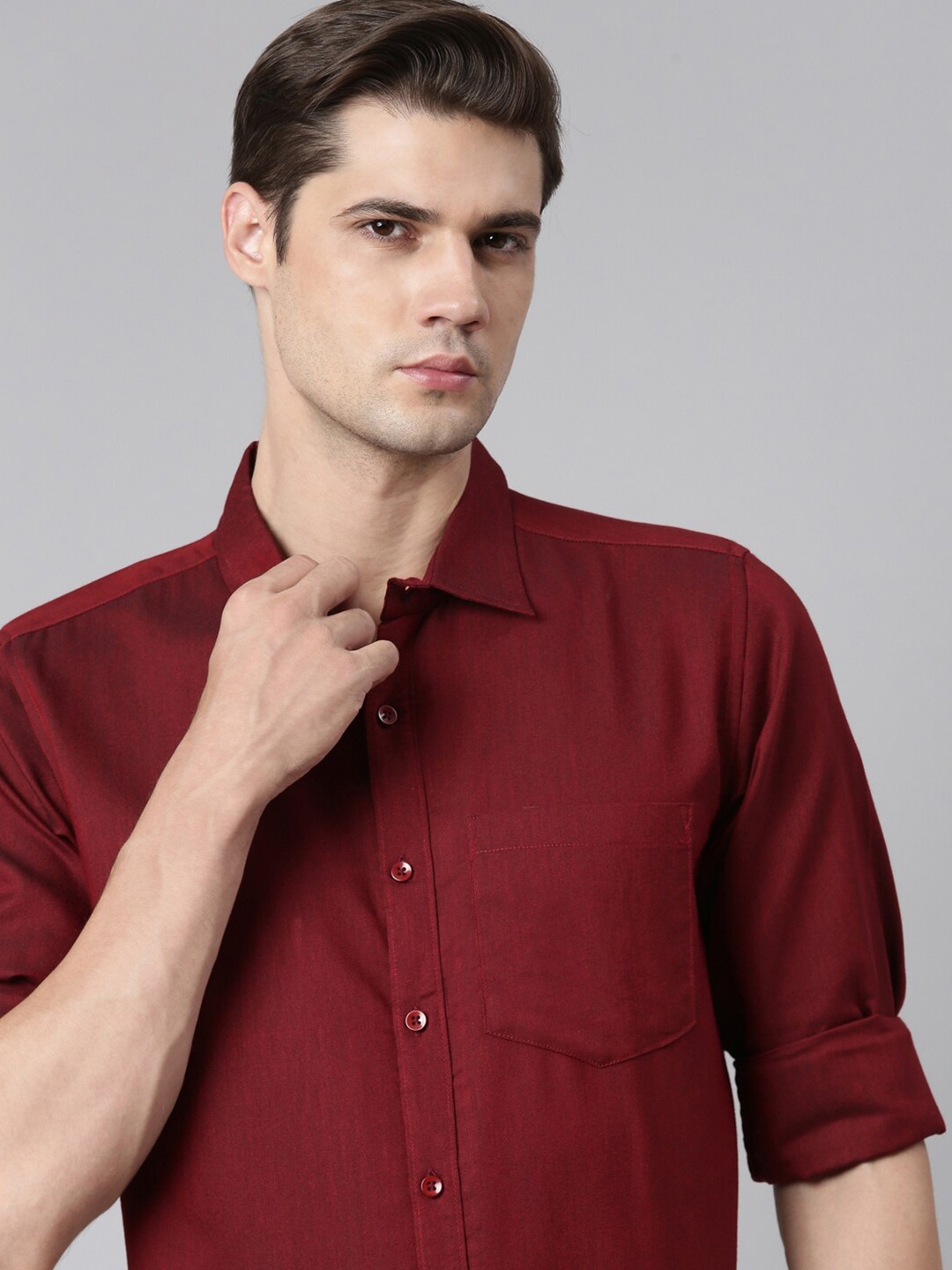 

THE SOUL PATROL Slim Fit Long Sleeves Spread Collar Cotton Opaque Formal Shirt, Red