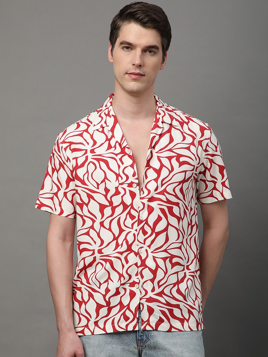 

Voroxy Relaxed Abstract Printed Opaque Casual Shirt, Red
