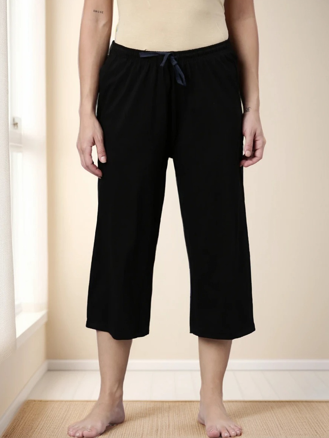 

Kryptic Women Mid-Rise Pure Cotton Relaxed Fit Capris, Black