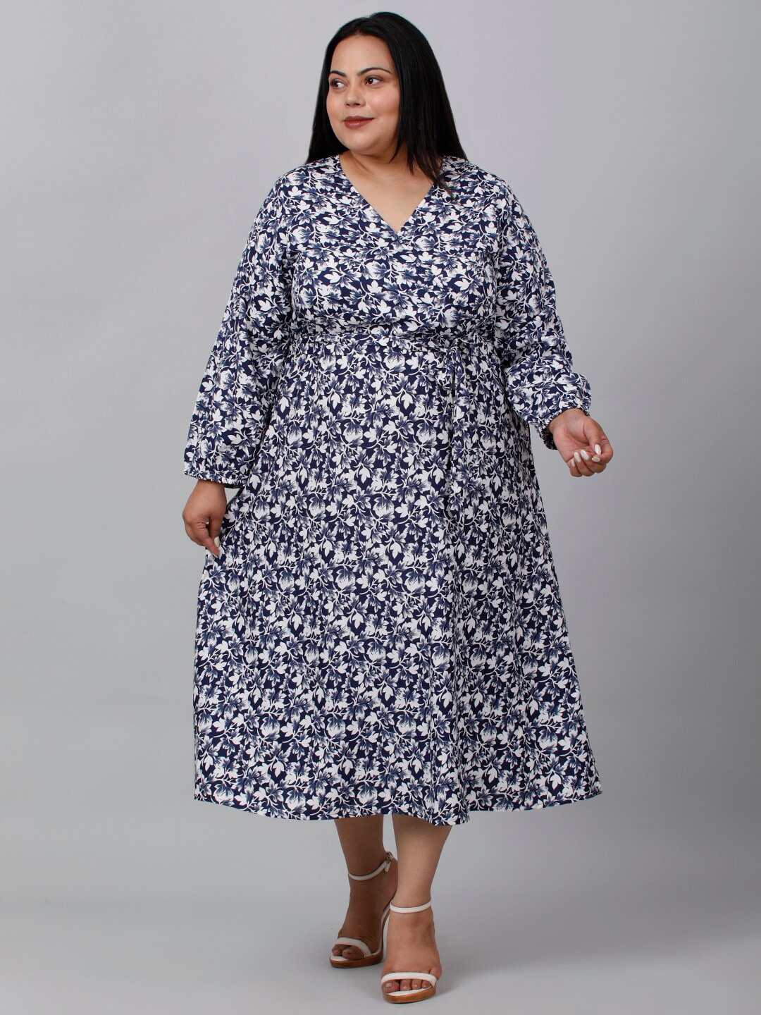 

sindrellastorie Plus Size V Neck Floral Printed Crepe A-Line Midi Dress, Blue